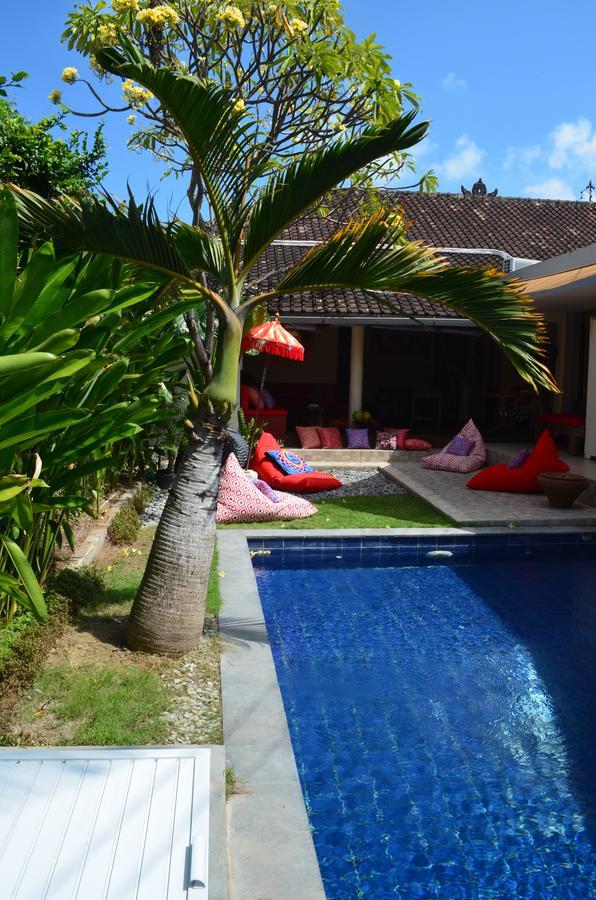 Ostello Karisa Pods Seminyak Esterno foto